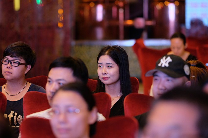 换届大会第三届第一次会议圆满落幕！